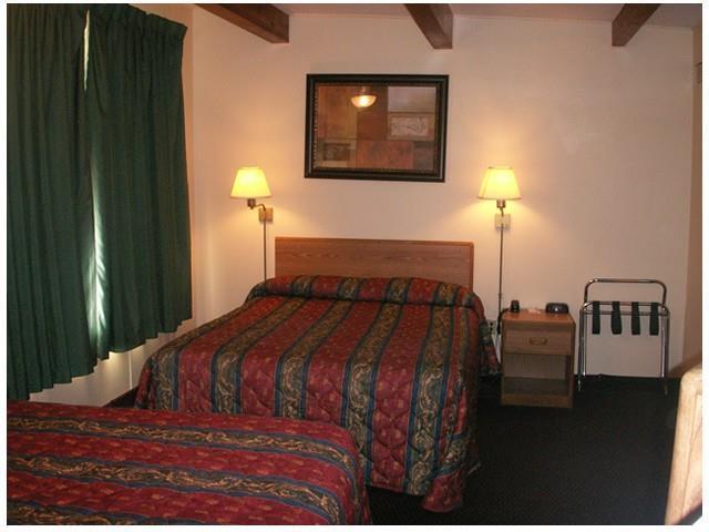 Scottish Inns Potsdam Phòng bức ảnh
