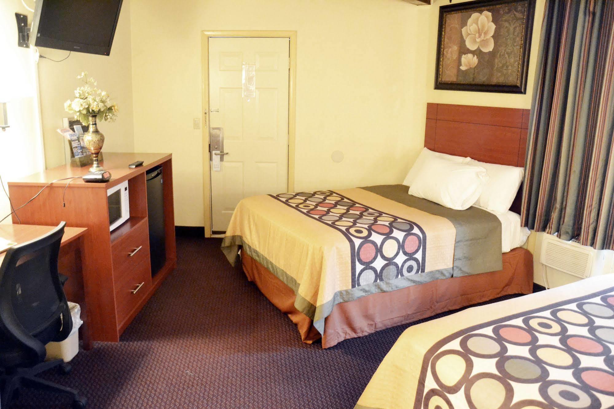 Scottish Inns Potsdam Ngoại thất bức ảnh