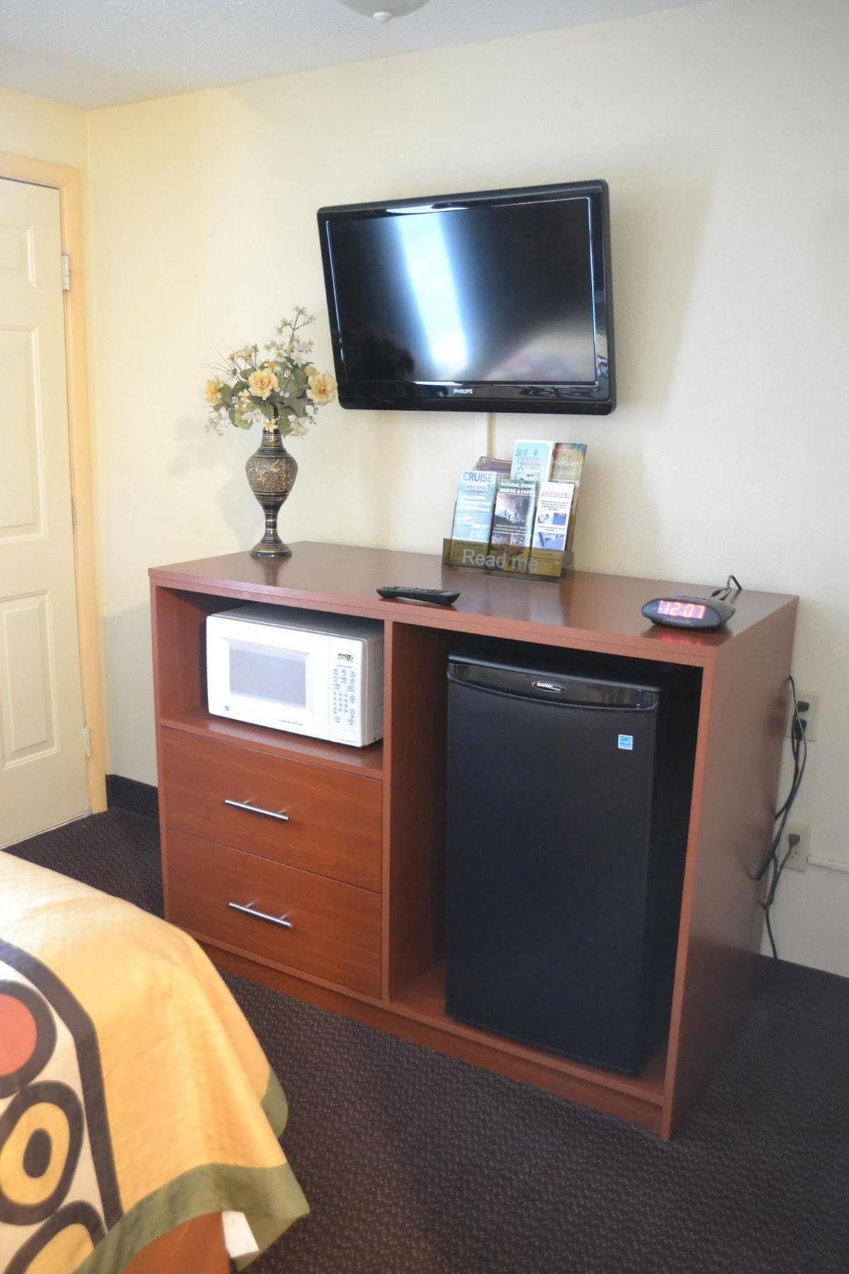 Scottish Inns Potsdam Ngoại thất bức ảnh